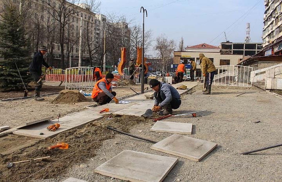 Скоро памятник должен засиять новой красотой.