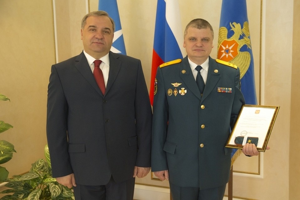 Министр Пучков и Владимир Белозеров. Предоставлено ГУ МЧС России по Владимирской области