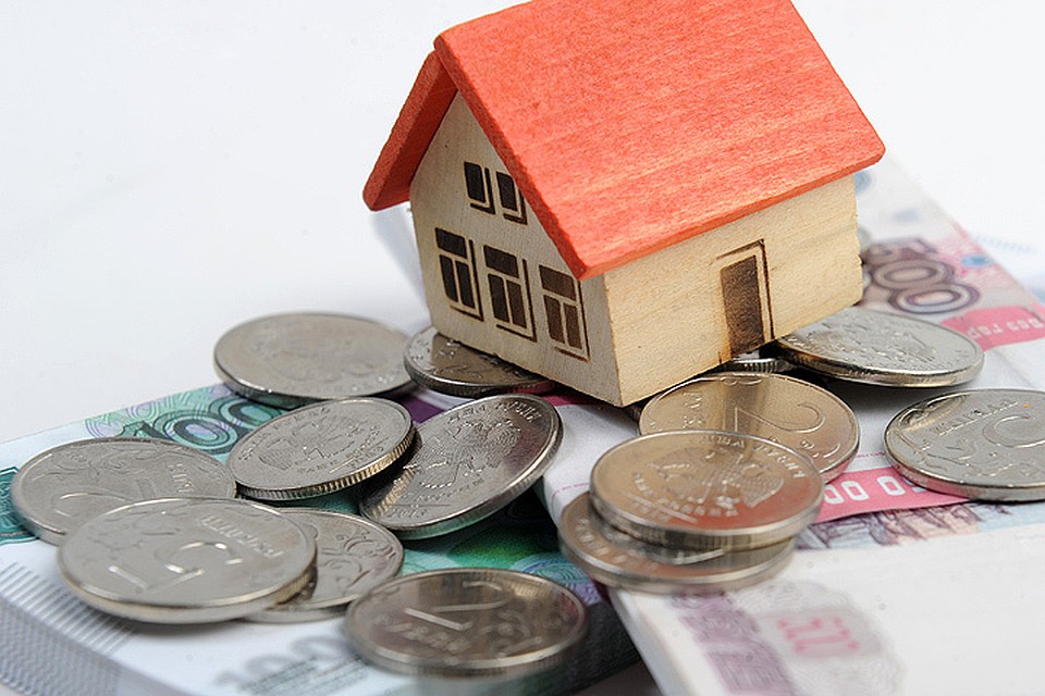 Если строительная компания или компания-продавец предлагает заключить договор долевого участия (ДДУ), но не несет его для регистрации в госреестр, то необходимо расторгать этот договор, и требовать деньги обратно.