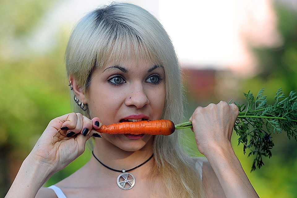 Растительные продукты не содержат ряд важных для нас веществ