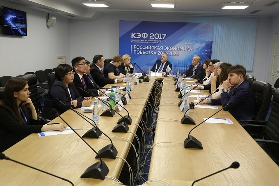 Над созданием Медицинского центра в Деревне Универсиады будут работать СФУ и ФМБА. Фото: официальный сайт КЭФ-3017