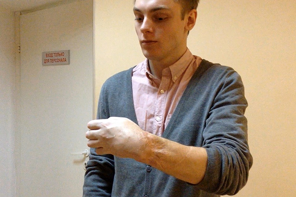 Операция длилась шесть часов, сложная и многоплановая