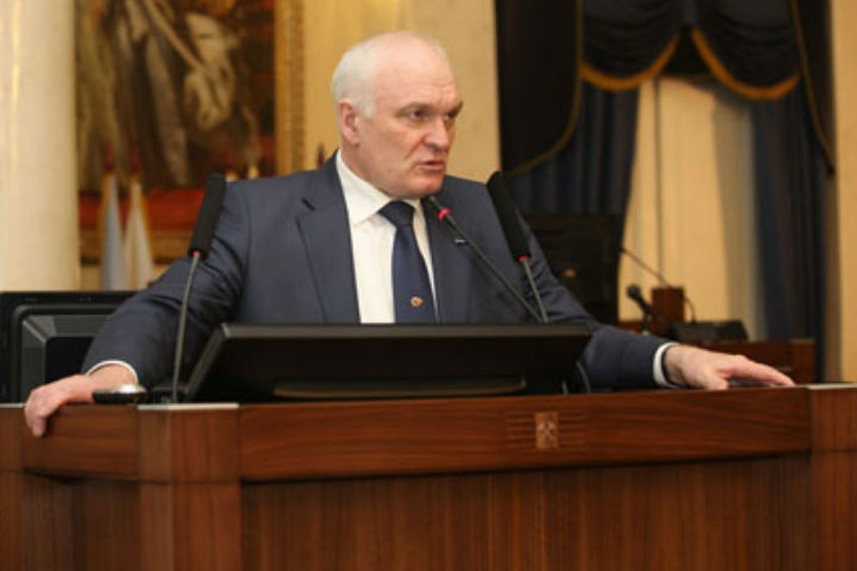 Владимир Стефанович неплохо зарабатывает.