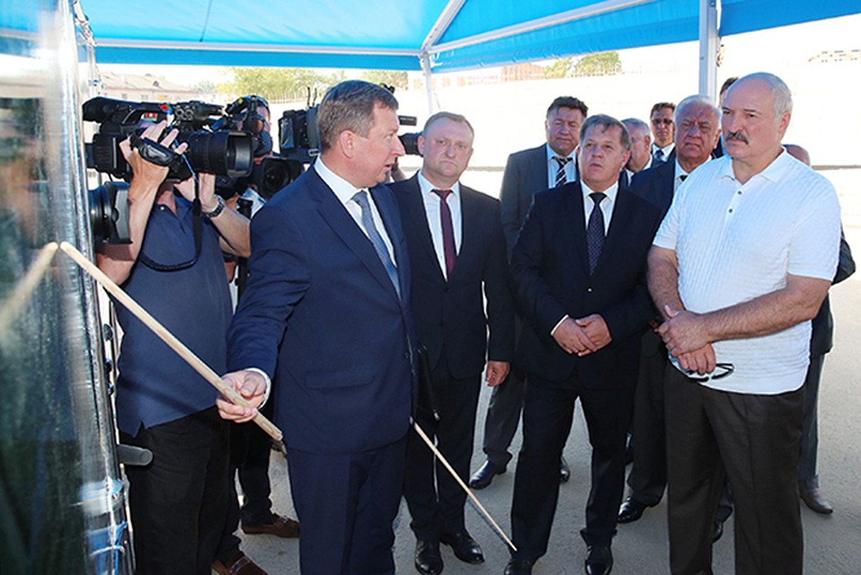 Президент считает, что работать должны все. Отлынивать не получится. Фото: president.gov.by