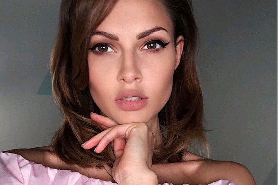 Одна из солисток группы SEREBRO оставляет группу Одна из солисток группы SEREBRO оставляет группу