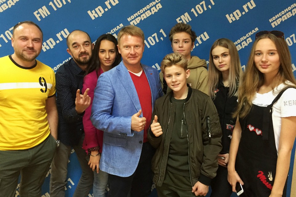 107.1 FM