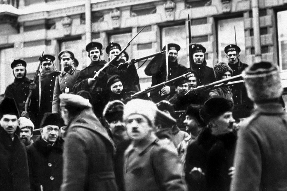 Ретро фотографии предоставлены Фондом им. К. Буллы