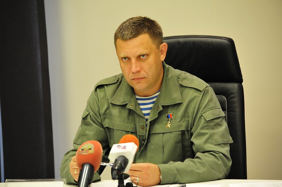 К «большой войне» ведут обстрелы ВСУ в Донбассе — руководитель ДНР Захарченко К «большой войне» ведут обстрелы ВСУ в Донбассе — руководитель ДНР Захарченко
