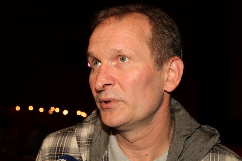 СБУ на три года запретила въезд в страну сыгравшему одну из главных ролей в сериале Сваты Фёдору Добронравову из-за посещения Крыма