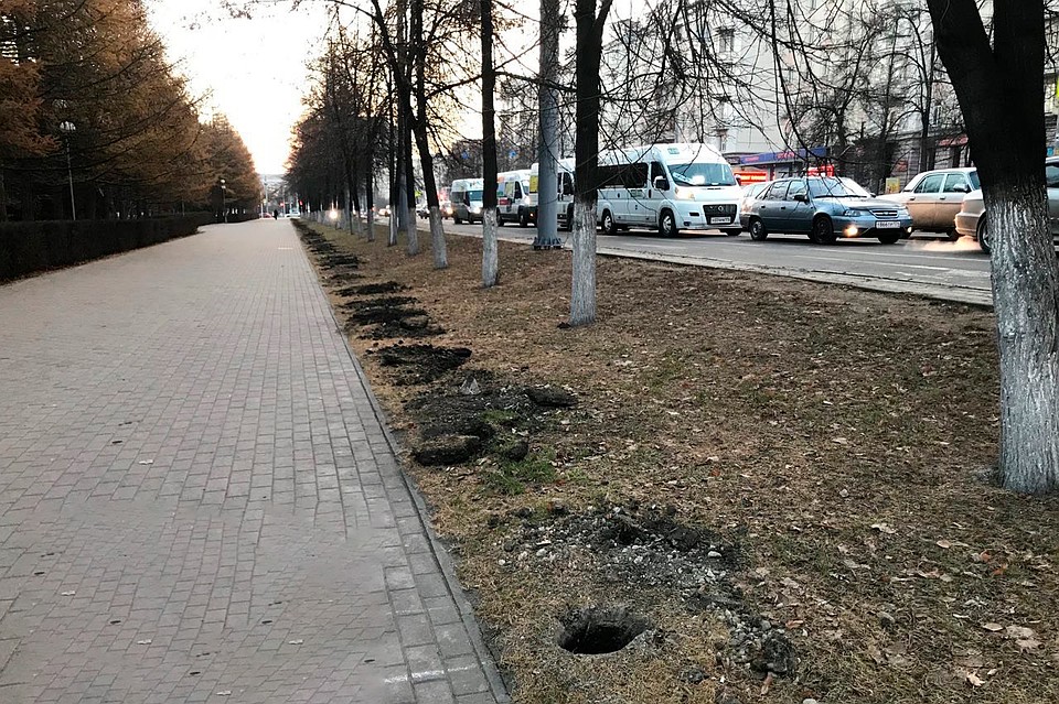 От кого защитит это ограждение? Фото: Челябинский урбанист