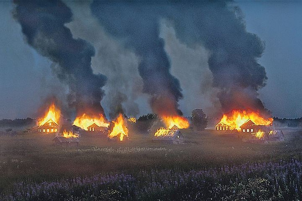 Сейчас фотографу придется ответить за свою акцию - все сожженные им дома имеют хозяев. Один из них подал заявление в полицию о намеренном поджоге. Теперь имя поджигателя известно. Фото: instagram.com
