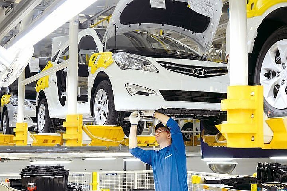 За год петербургские автозаводы выпустили больше 315 тыс. легковых авто За год петербургские автозаводы выпустили больше 315 тыс. легковых авто