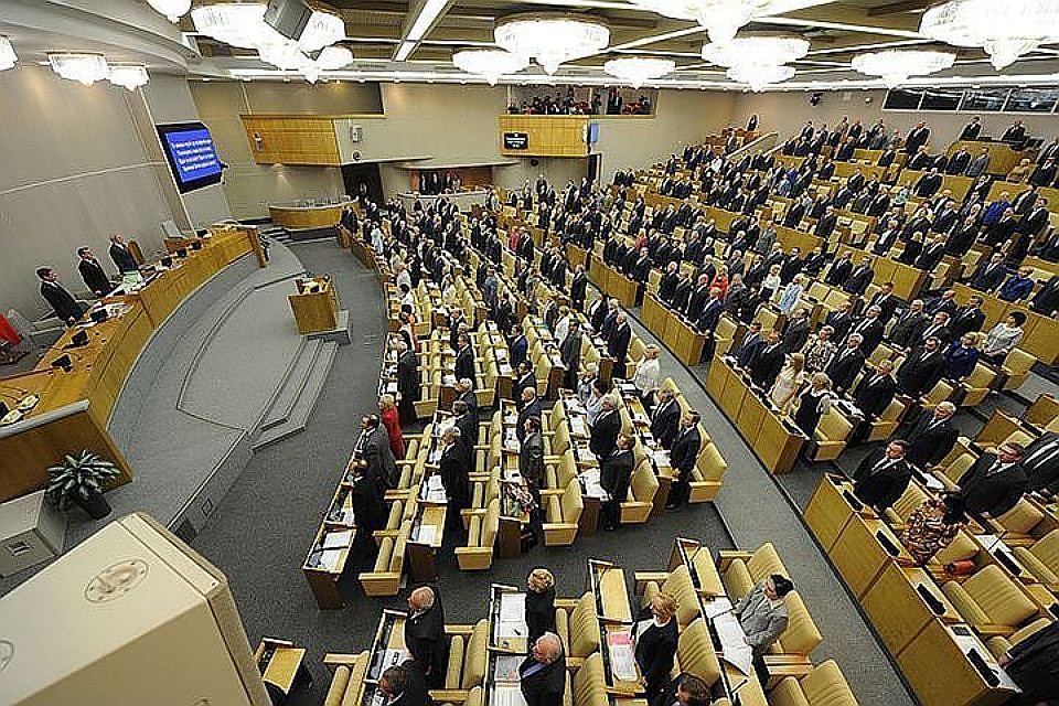 В уходящем году Дума сэкономила на «прогульщиках», сверхурочной работе и транспорте 500 миллионов рублей.