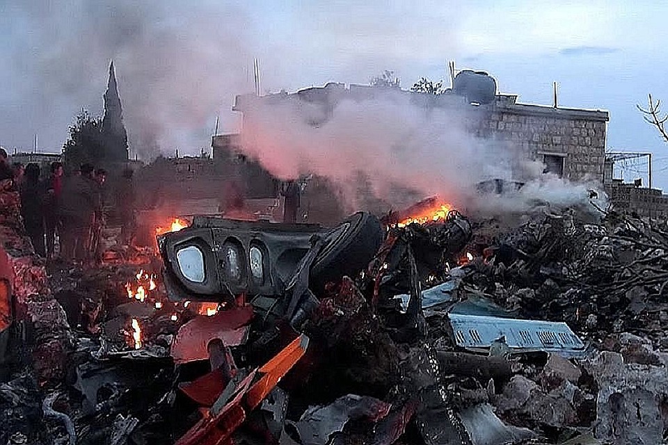 Фрагменты российского самолета Су-25, сбитого в Сирии