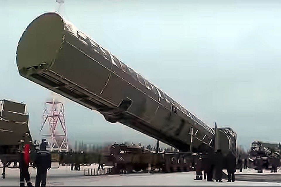 Сразу отыскалось большое число «военных аналитиков», поставивших под сомнение правдивость представленной информации