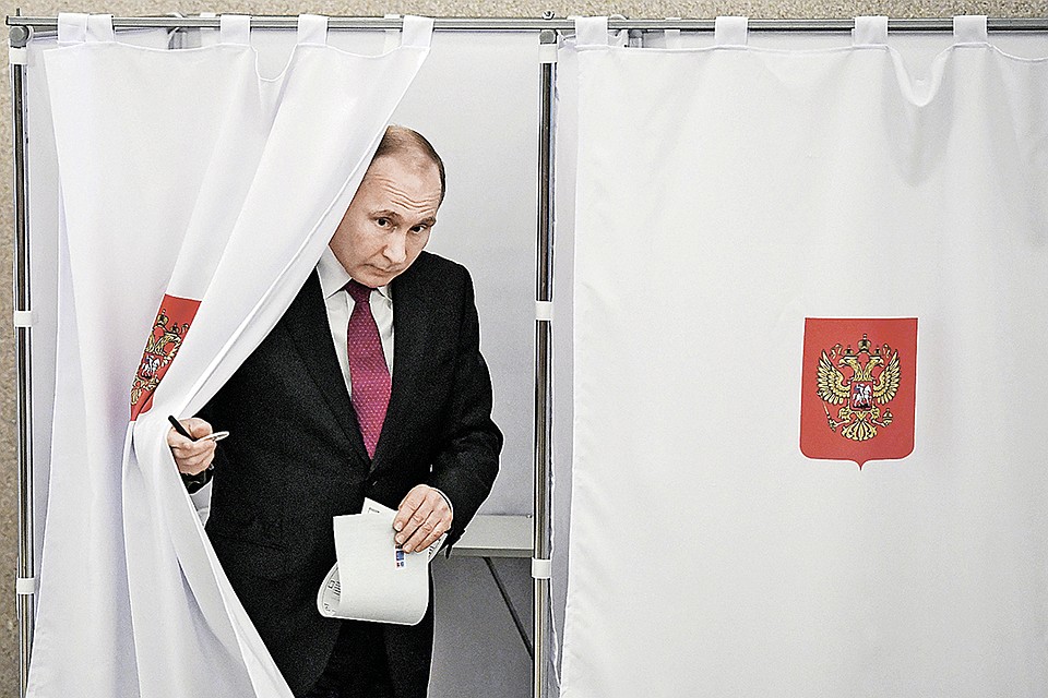 Колоссальное доверие народа требует от Владимира Путина колоссальных усилий. Фото: POOL/REUTERS