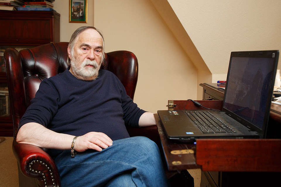 Дмитрий Светозаров.