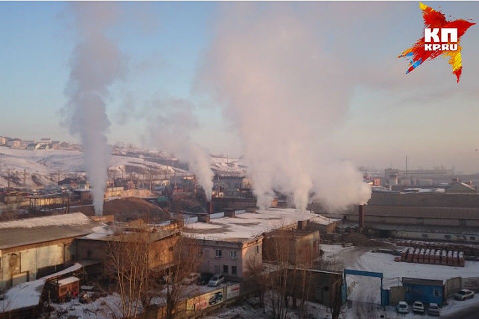 В Красноярск на сутки вернулось «черное небо».