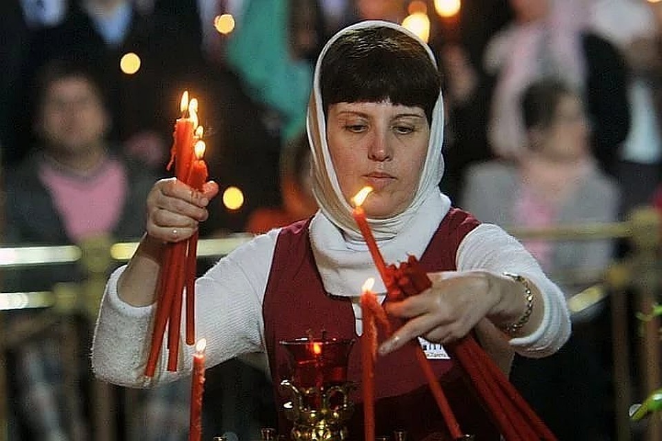 Православными, согласно социальным опросам, себя считают 80 процентов населения донского региона.