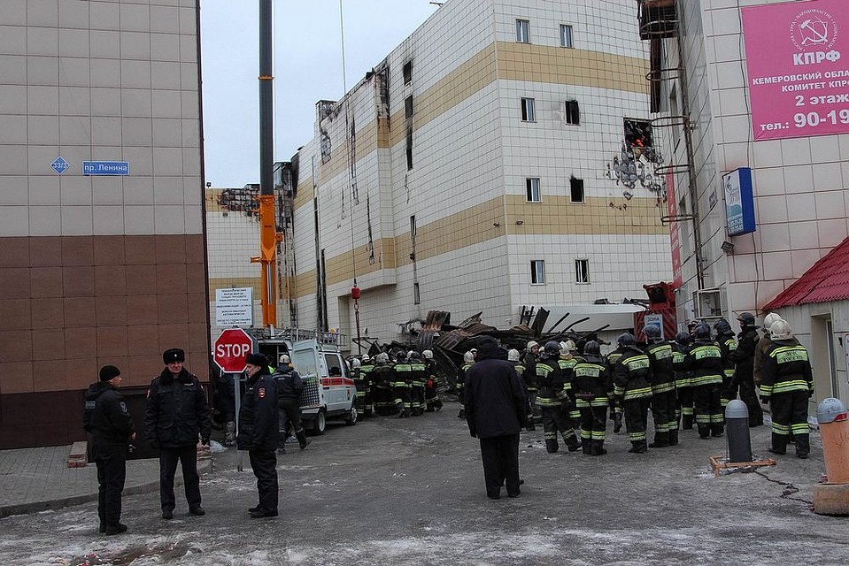 Во время пожара погибли 64 человек, более 70 – пострадали