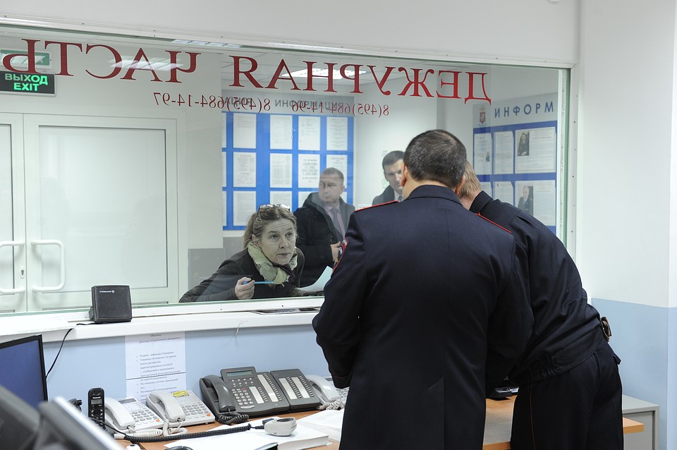 В Опочке после схода снега нашли скелетированные останки человека.