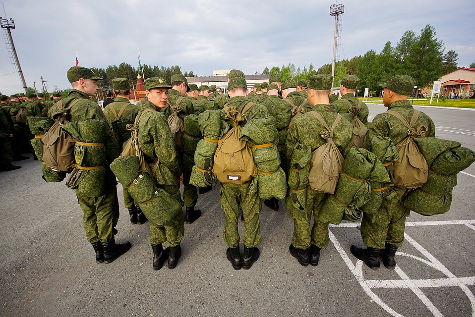 Прошлой весной из уральской столицы на службу в армию призвали более 1000 человек