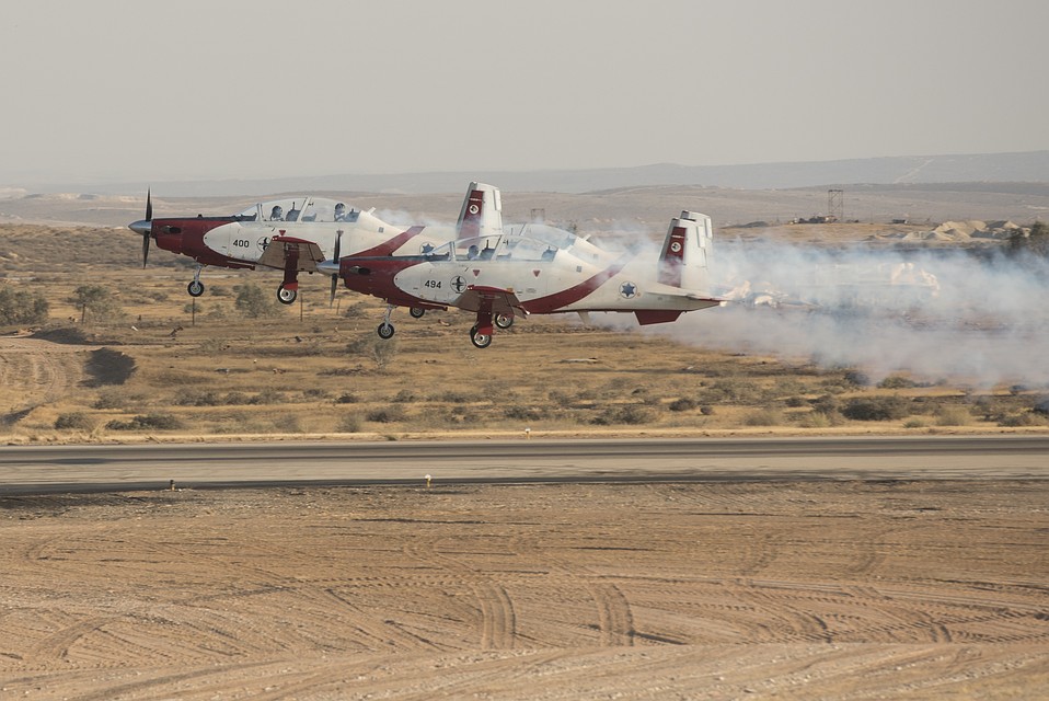 Одномоторные самолеты T-6 Texan II