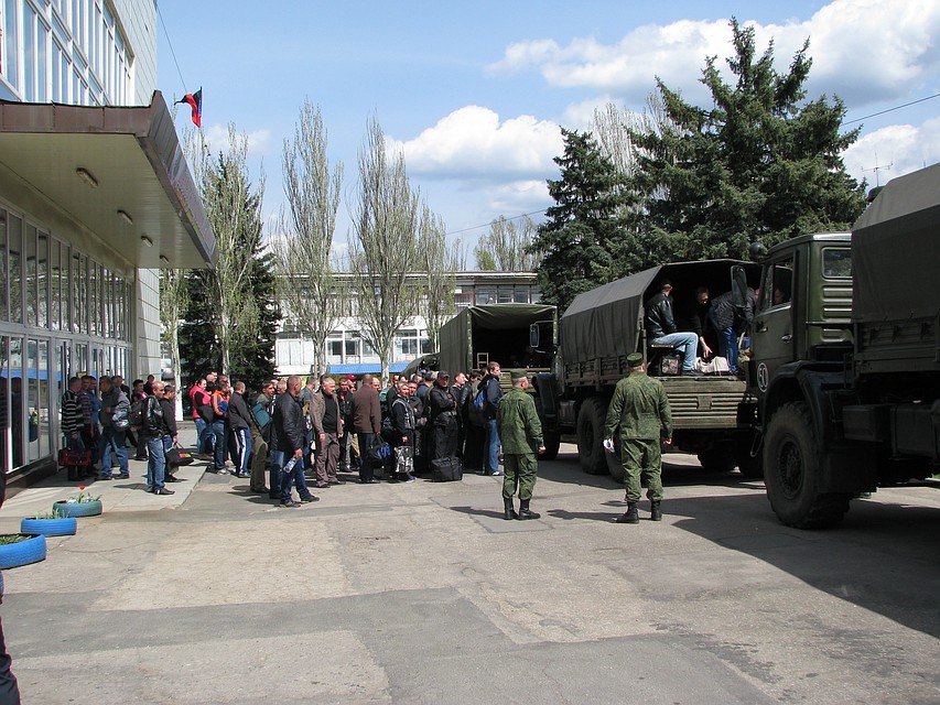 Резервисты пробудут неделю в одной из воинских частей под Донецком