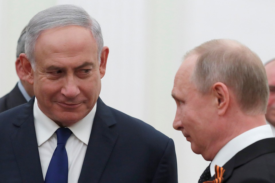 Премьер-министр Израиля Биньямин Нетаньяху и президент РФ Владимир Путин
