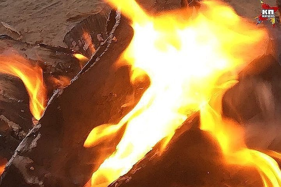 Площадь пожара составила 12 квадратных метров.