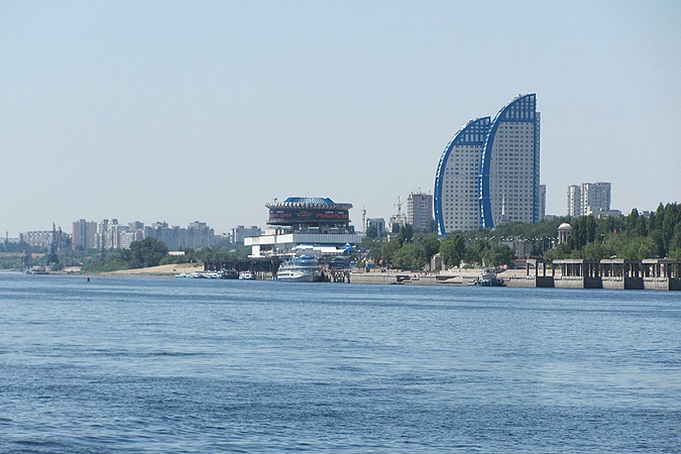 Кораблики отвезут волгоградцев на пляжи.