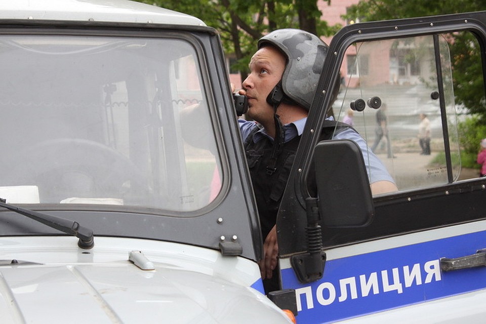 В Пскове осудят мужчину. который ударил полицейского во время задержания.