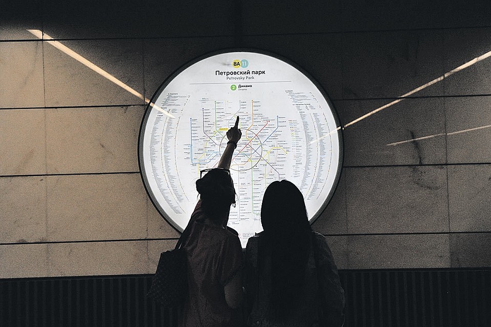 Кроме новых указателей, на станциях появятся подробные схемы метрополитена (на фото) и карты прилегающей местности.