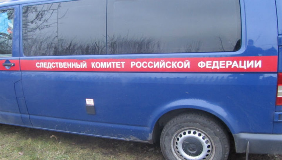 Сотрудники Следственного комитета разбираются в причинах ссоры, которая привела к трагедии.