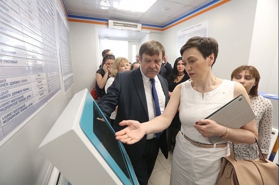 Минздраву показали, как в поликлинике разделяют очереди. Фото: nso.ru