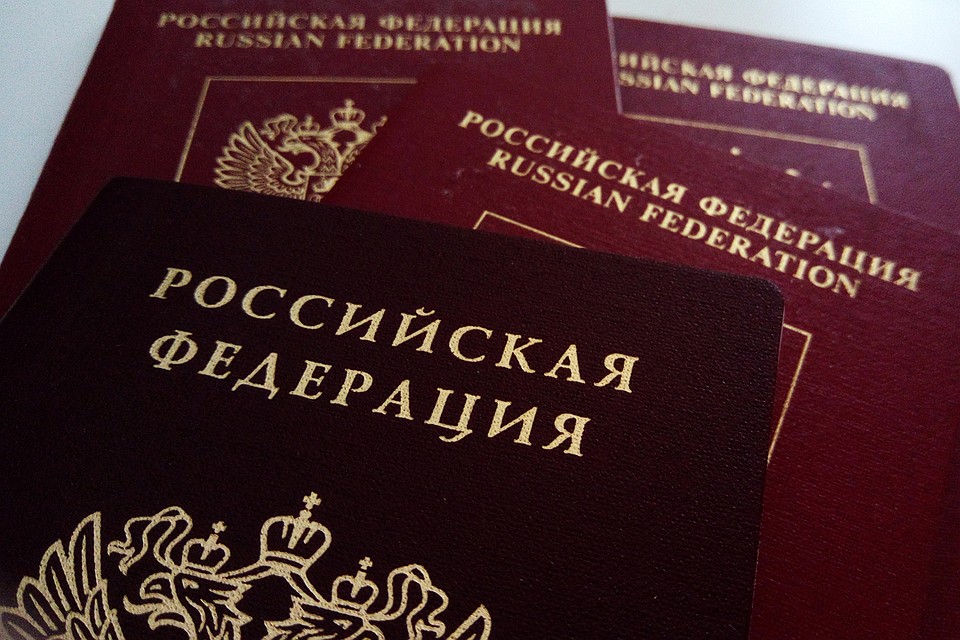 Юные активисты и отличники учёбы получат паспорта прямо в День России