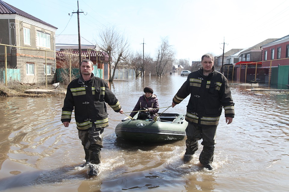 Почти тысячу домов затопило этой весной.