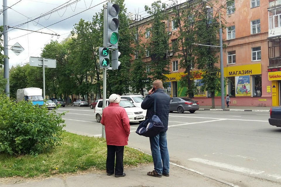 Из-за новых светофоров местные жители не знают покоя ни днем, ни ночью.