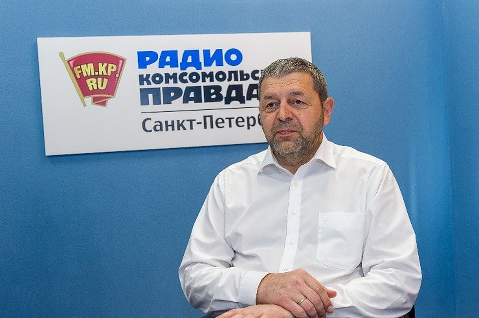 Дмитрий Чернейко в студии радио «Комсомольская Правда в Петербурге»