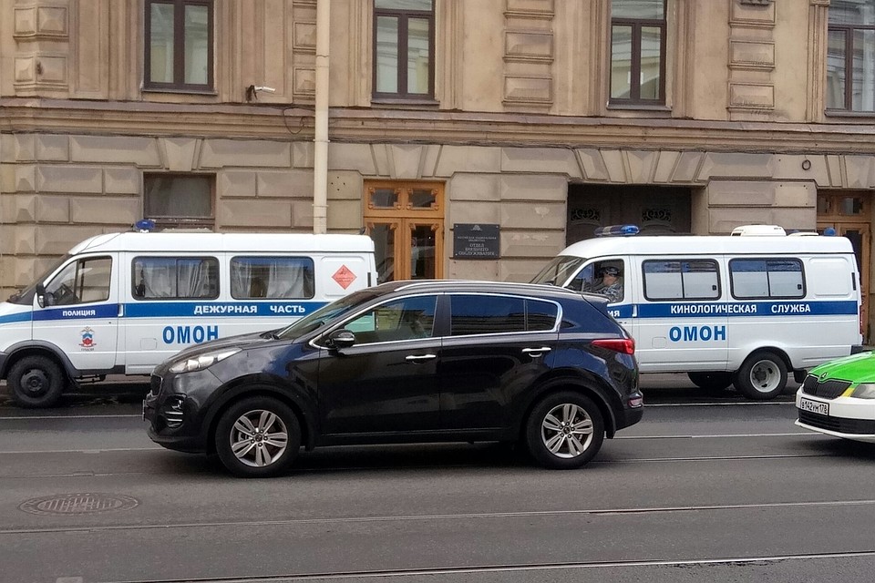 В центре Петербурга эвакуировали здание РНБ. Фото: соцсети.