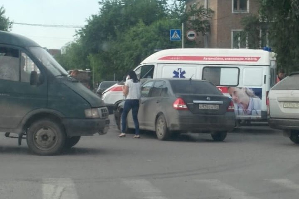 Авария произошла на Левом берегу Новосибирска. Фото: «АСТ-54».