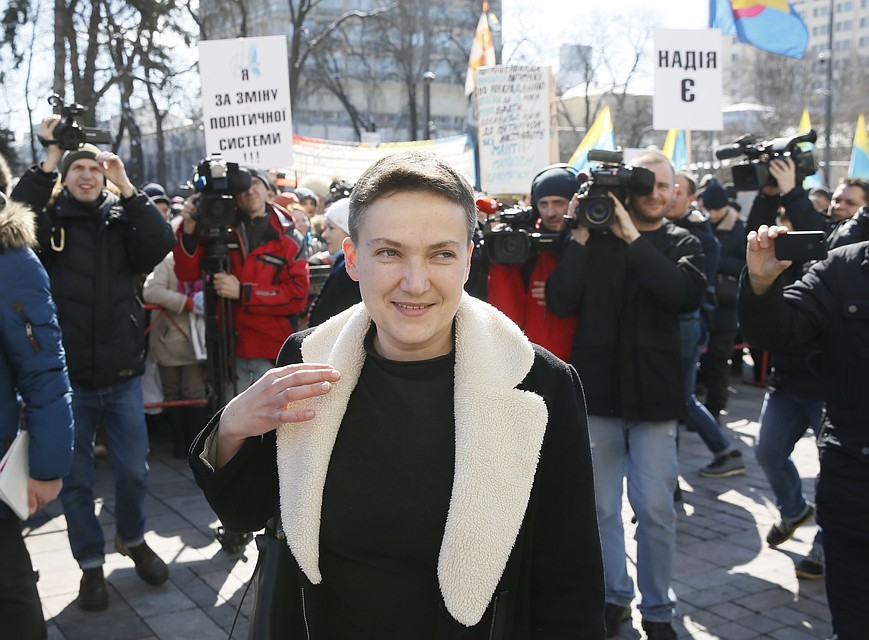 Суд в Киеве оставил Савченко под стражей