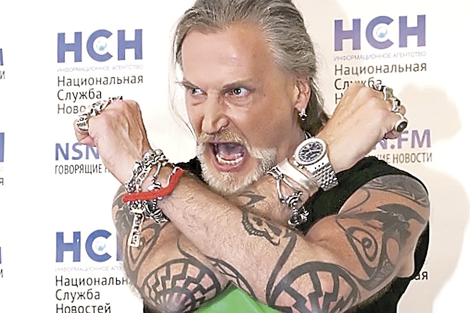 В ожидании миллионов Никита живет на 30 тысяч рублей в месяц, которые ему выдает бывшая жена Марина Анисина.