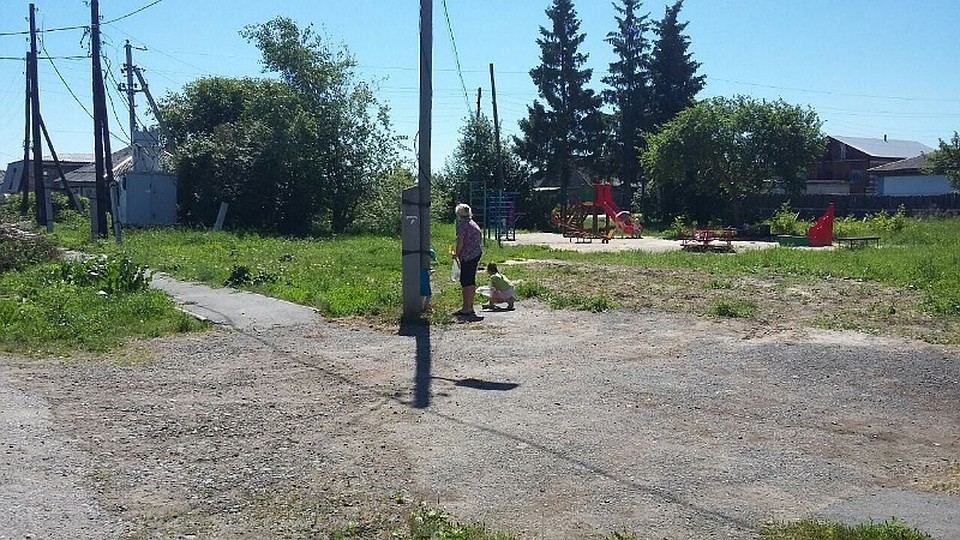 Управа Калининского округа привела территорию в надлежащий вид. Фото пресс-службы прокуратуры Тюменской области