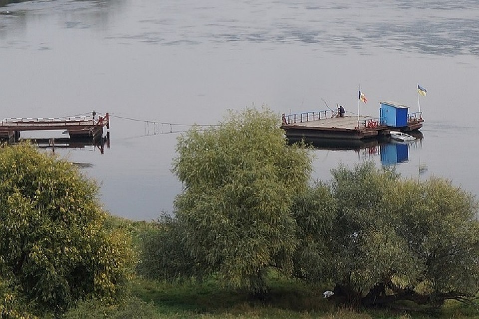 КПП приостановили свою работу 30 июня из-за повышения уровня воды в реке Днестр
