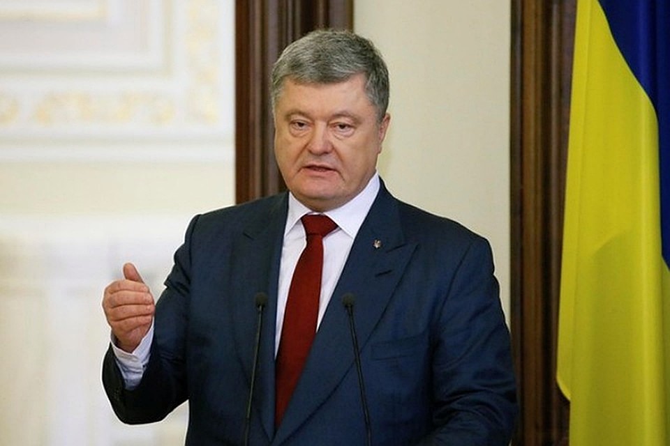 Порошенко надеется, что ему удастся вымолить у Стамбула самостоятельность и каноническое признание