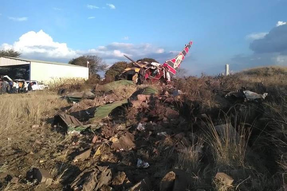 При крушении самолета в ЮАР погиб один человек. Фото: Twitter/@ER24EMS