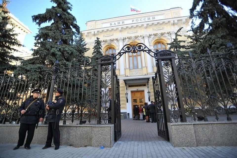 Банк России опроверг информацию о передаче коллекторам биометрических данных