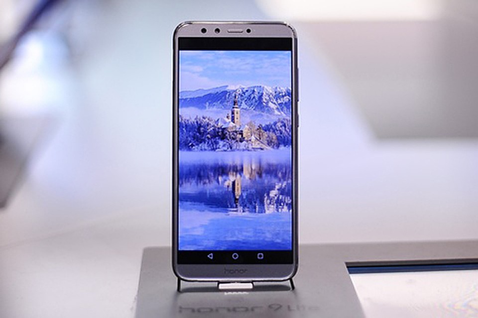 Huawei поставляла недостаточно количество этих смартфонов на территорию нашей страны