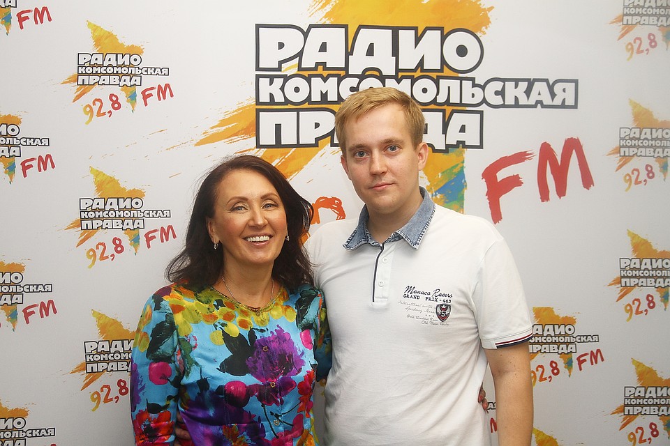 писатель, автор семинаров о личном успехе Лиза Питеркина и практикующий психолог Александр Козинец